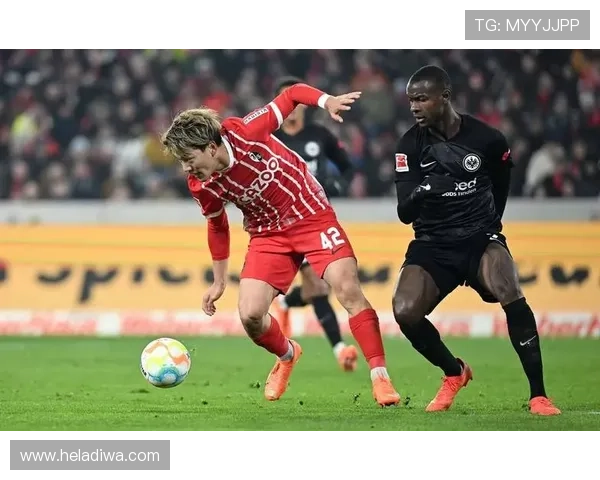 不来梅防守体系近期表现稳健,结构清晰竞争力增强 不来梅防守体系近期表现稳健,结构清晰竞争力增强