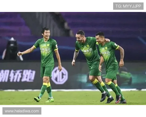 北京国安防线站位问题频繁暴露:对防守稳定性造成影响与走势变化 北京国安防线站位问题频繁暴露:对防守稳定性造成影响与走势变化